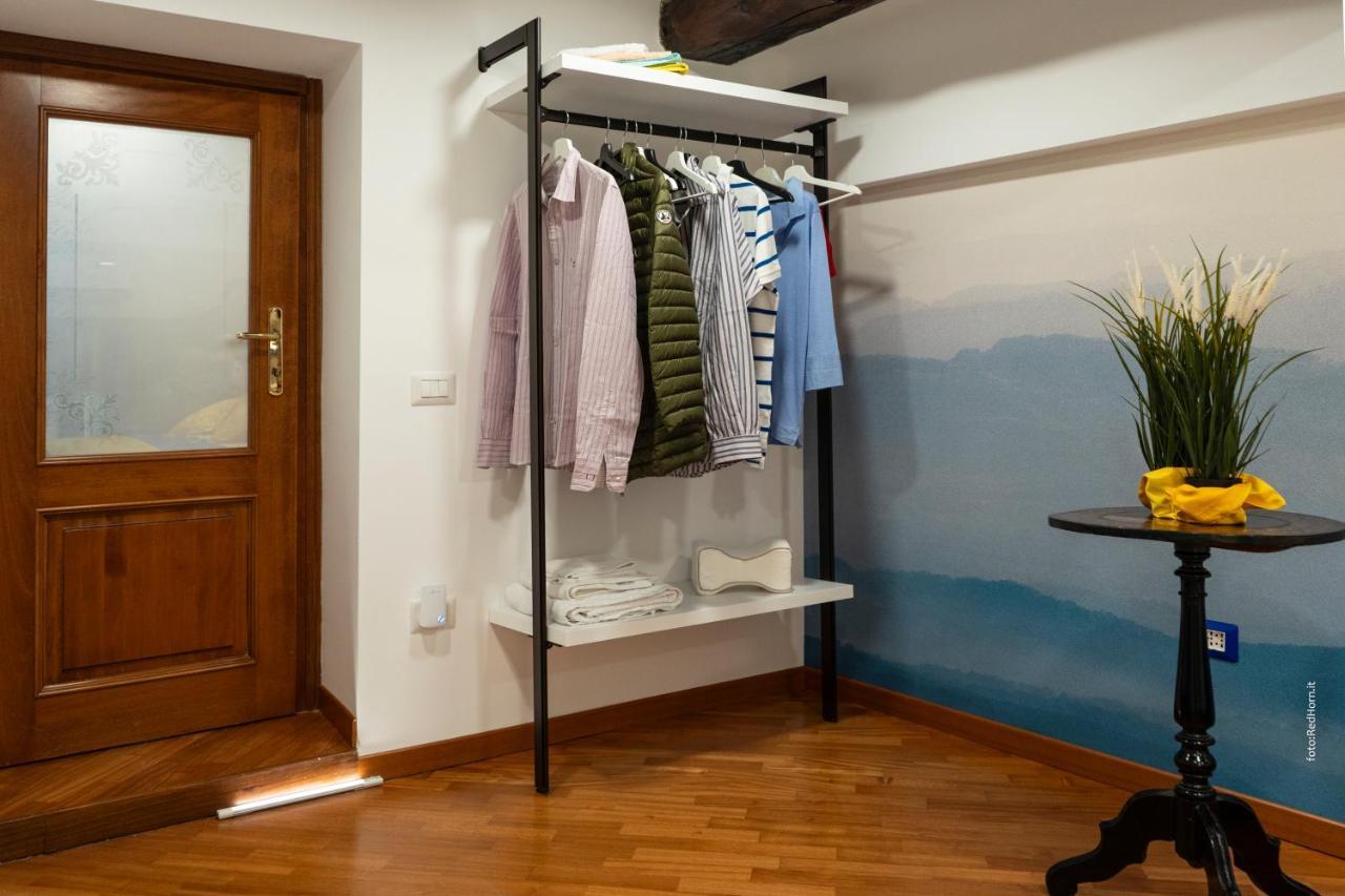 Two Rooms Chiaia 37 Napoli Eksteriør billede